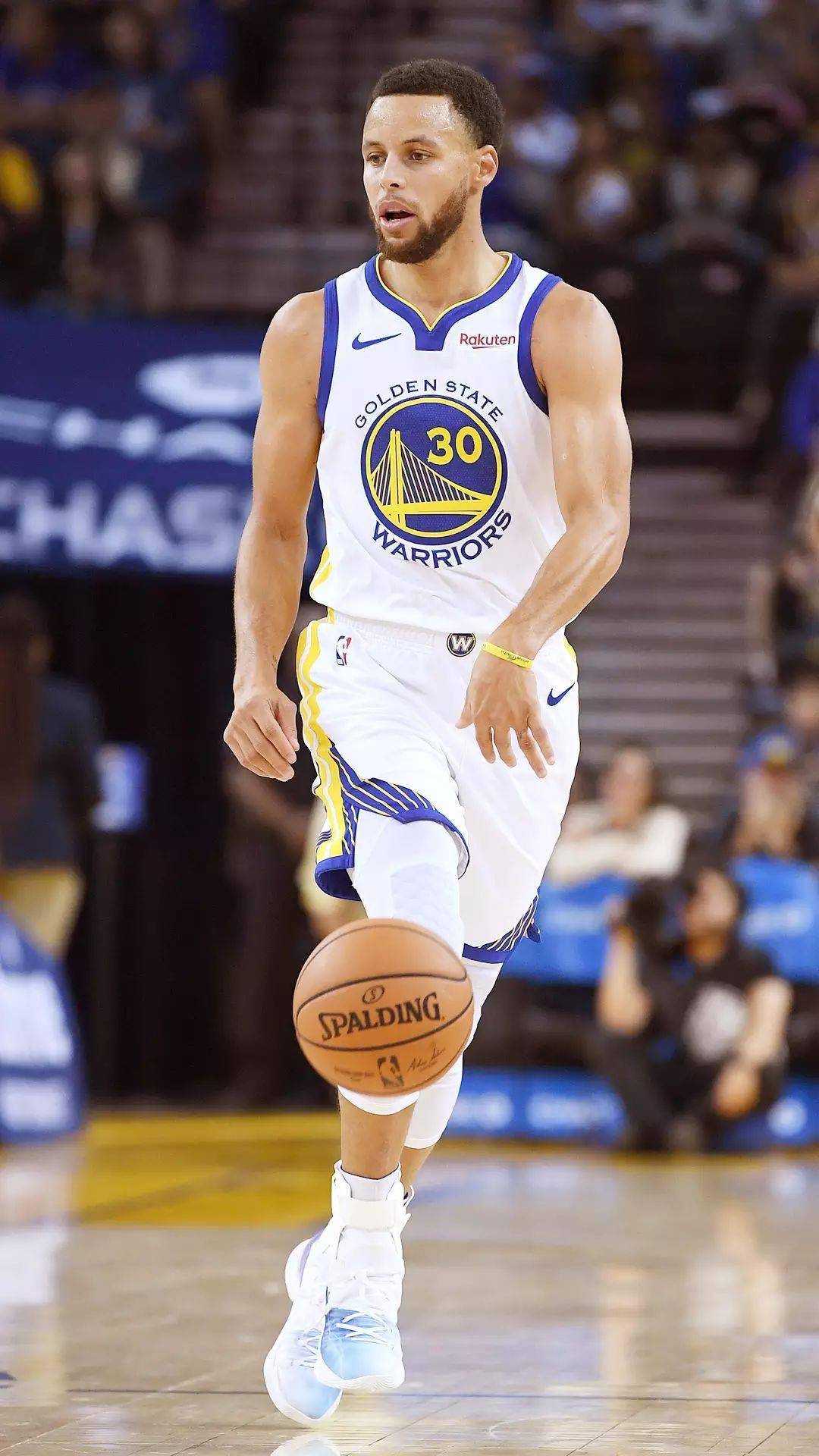 季由穆里尼 季由穆里尼