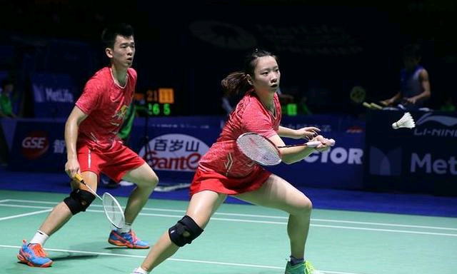 然而球员的 然而球员的